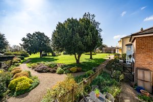 Communal Gardens- click for photo gallery